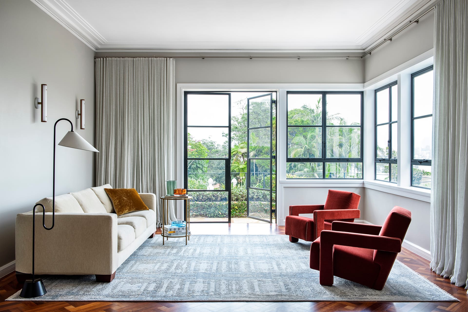 Renovated living room by YourBuild Construct in Sydney NSW